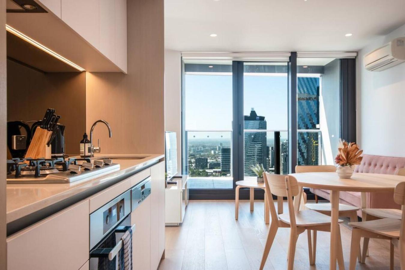 811D High Rise 2Br Apt With City View Free Parking Villa เมลเบิร์น ภายนอก รูปภาพ